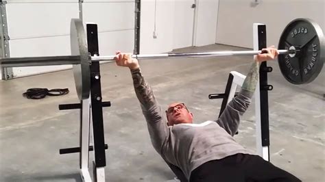 Is Reverse Grip Bench Press For Upper Chest Senior Fitness