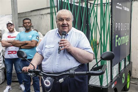 Prefeito Rafael Greca lança o projeto do primeiro Hospital Veterinário