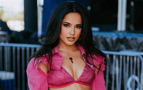 Boomerang Escucha La Pegajosa Nueva Canción De Becky G Zona Latina Tv