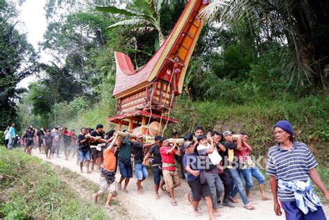 Prosesi Penguburan Rambu Solo Toraja Republika Online