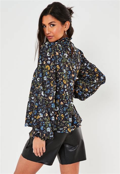 Blue Floral Textured Crepe Smock Top Missguided