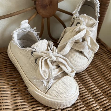 Zara toddler shoes Little girls cream side zip... - Depop