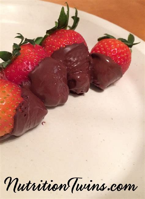 Chocolate Covered Strawberries - Nutrition Twins