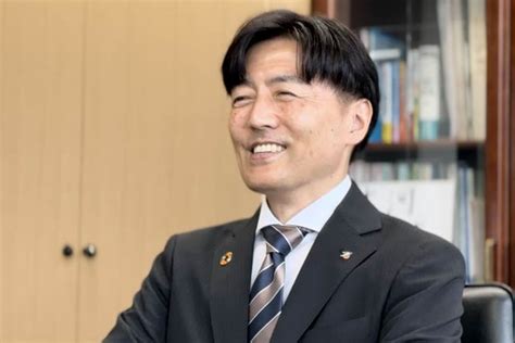 新潟県燕市・遠藤一真前総務部長が副市長に就任 「誠心誠意、精一杯、進めてたい」「職員と違った意味で市に貢献できるよう一生懸命、取り組みたい」