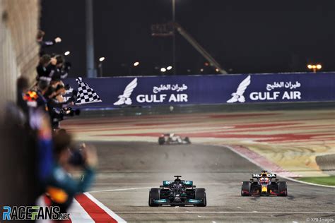 Lewis Hamilton Max Verstappen Bahrain International Circuit 2021