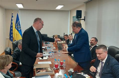 Premijer Nik I Sa Delegacijom Sastao Se Sa Gradona Elnikom Lugavi Em U