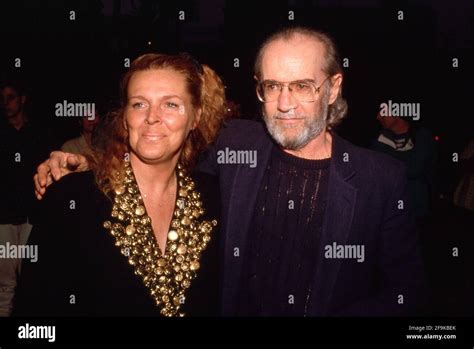 Brenda Carlin and George Carlin Circa 1980's Credit: Ralph Dominguez/MediaPunch Stock Photo - Alamy