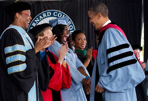 In Graduation Speech To Women Obama Leaps Into Gender Gap The New York Times