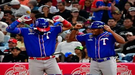 Tiburones Vence A Leones Y Clasifica Al Round Robin