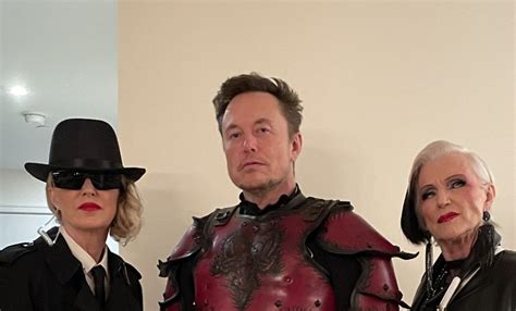 Elon Musk Su Costoso Disfraz De Armadura Para Halloween