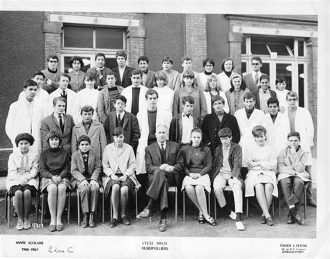 Photo De Classe 2èmec De 1967 Lycée Henri Wallon Copains Davant