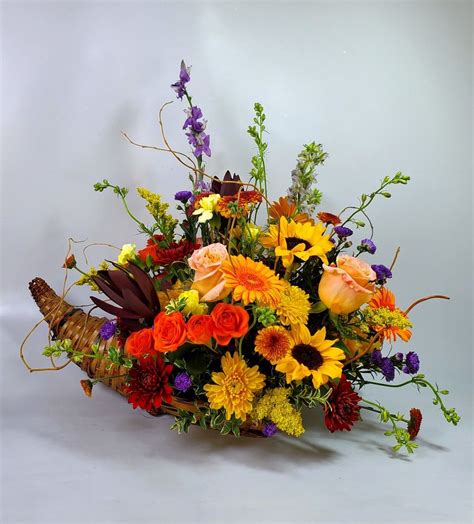 Cornucopia Cornucopia Thanksgiving Floral Arrangements Fall Flower