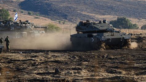 Israel Acumula Su Ejército Frente A Gaza Mientras Hezbolá Ataca Desde El Líbano