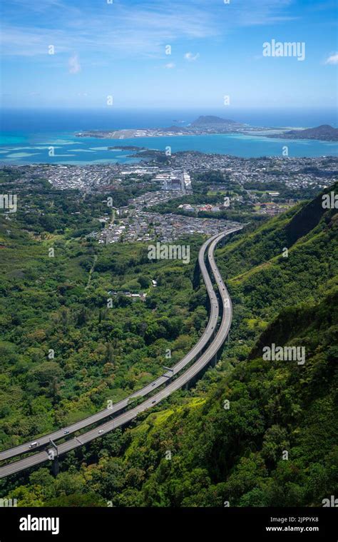 H3 Freeway Oahu Hawaii Hi Res Stock Photography And Images Alamy