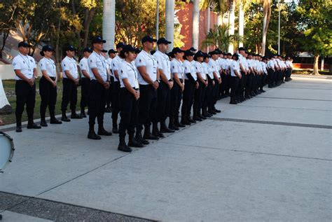 Convocatoria para formar policías en la Unipol inició desde el año