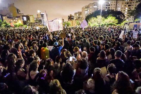 Em Ato Pr Haddad Milhares Se Re Nem Para Repudiar A Ditadura