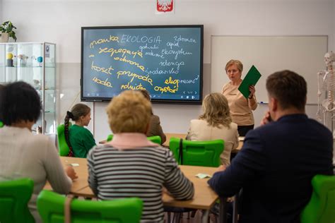 Uroczyste Otwarcie EkoPracowni W Szkole Podstawowej W Debrznie Debrzno