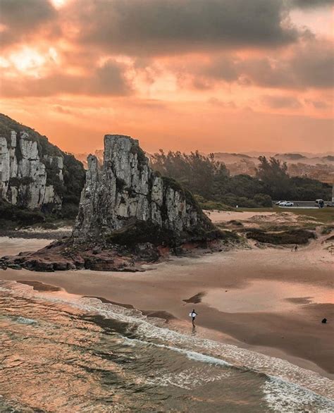 Praias De Torres Destinos E Dicas Para Conhecer O Litoral Do Rs