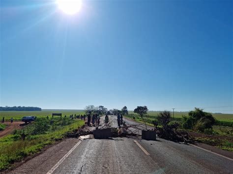 Em Dia De Julgamento Ind Genas Bloqueiam Rodovias De Ms Em Protesto