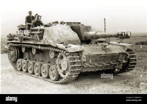 World War Two B W Foto Ein Deutsches Angriffsgewehr Einer Army Panzer