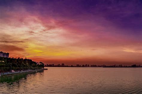 West Lake In Hanoi 11 Things You Can Do Around The Lake