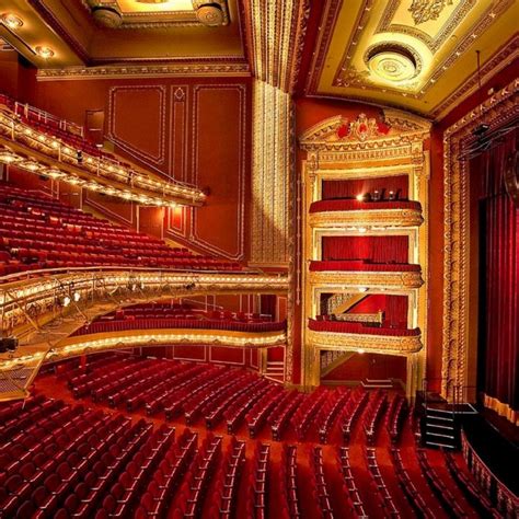 Lunt-Fontanne Theatre - New York City, New York