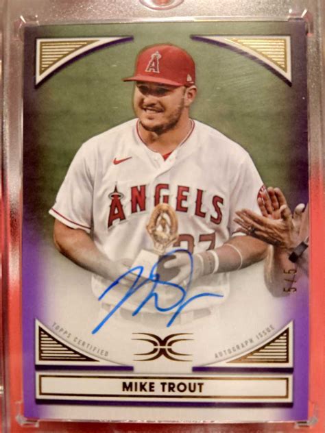 目立った傷や汚れなし2022 Topps Definitive MIKE TROUTマイクトラウト5枚限定直筆サインカード の落札