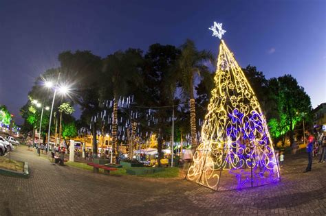 Papai Noel Chega Nesta Sexta Feira Em Toledo O Paran Jornal De Fato