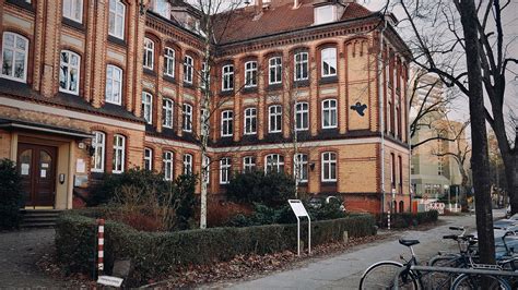 Gedenktafel Für Das „judenhaus In Der Bundesstraße 43