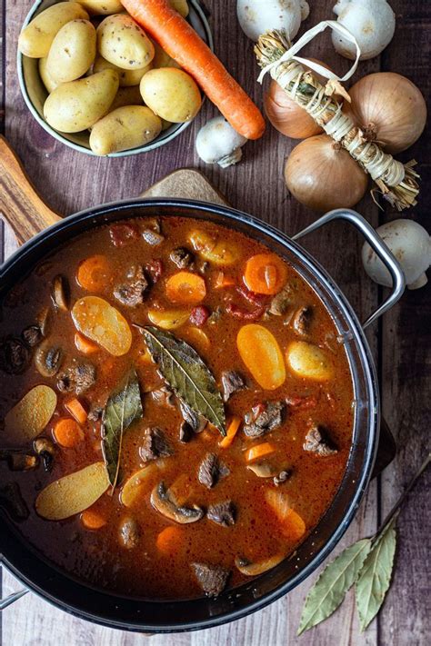 Mijoté de boeuf aux carottes pommes de terre et champignons Amandine