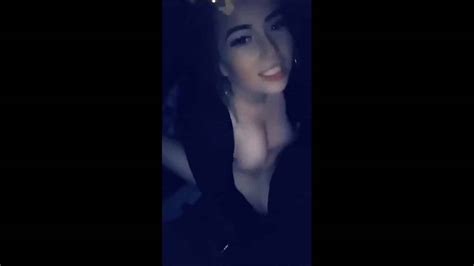 Zorra Amelia Skye Pone Los Cuernos A Su Novio En El Coche Videos Porno