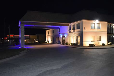 Best Western Dickson Hotel, TN - See Discounts