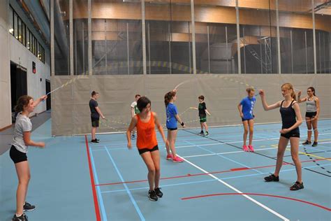 Rope Skipping Sportactiviteit Voor Lager Onderwijs