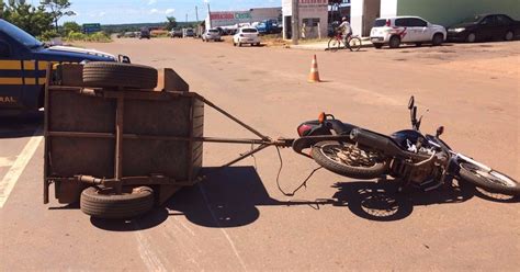 G Motorista Atropela Pedestre Em Faixa E Bate Em Motociclista