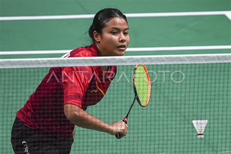 Semi Final Bulu Tangkis Beregu Putri Pon Papua Antara Foto