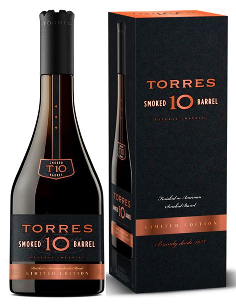 Бренди Torres Smoked Barrel 10 лет в подарочной упаковке 0 7л купить