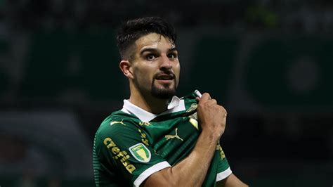 Veja provável escalação do Palmeiras contra o São Paulo