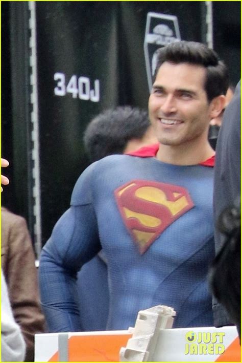 Superman Lois Stars Get To Work On Season 1 Finale In New Set