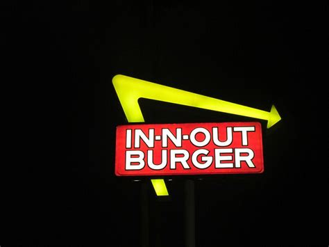 In N Out Burger Wallpapers Top Free In N Out Burger Backgrounds Wallpaperaccess