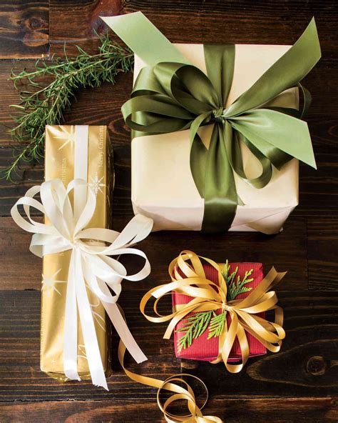 34 Christmas Gift Wrapping Ideas For Pretty Presents