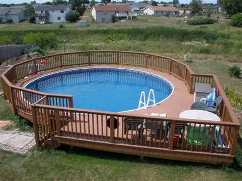 18 Contemporary Swimming Pool Wooden Deck Designs