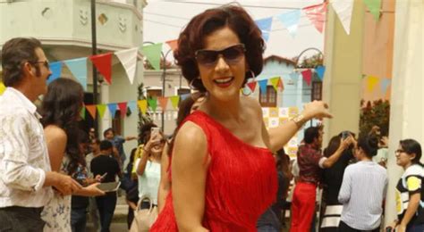 M Nica S Nchez En Twitter Cumpli A Os Y Posa Empoderada En Bikini Mejor Que Nunca Fotos