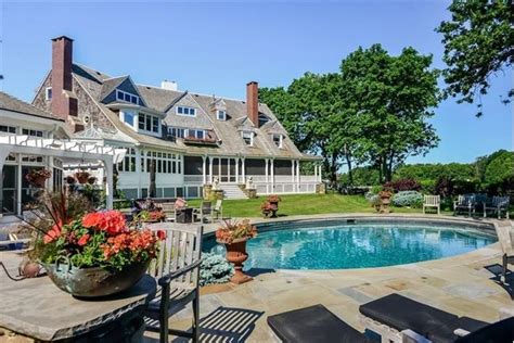 Luxury Peek Inside This 6 5 Million Cohasset Beach Home Featured On Hgtv