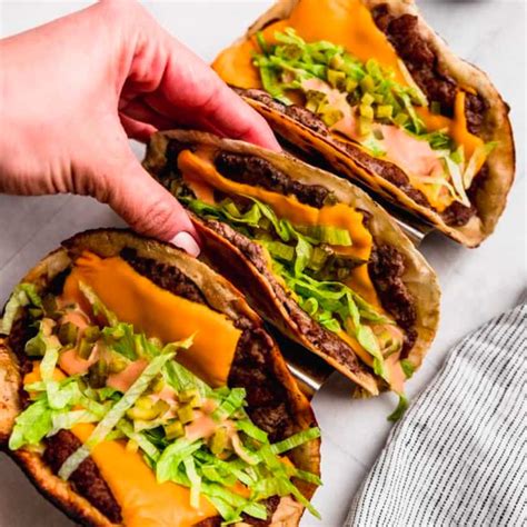 Voici La Fameuse Recette TikTok De Smash Burger Tacos Coup De Pouce