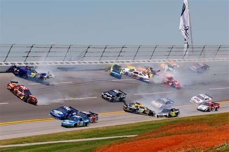 Race Preview: Talladega | NASCARpredict.com