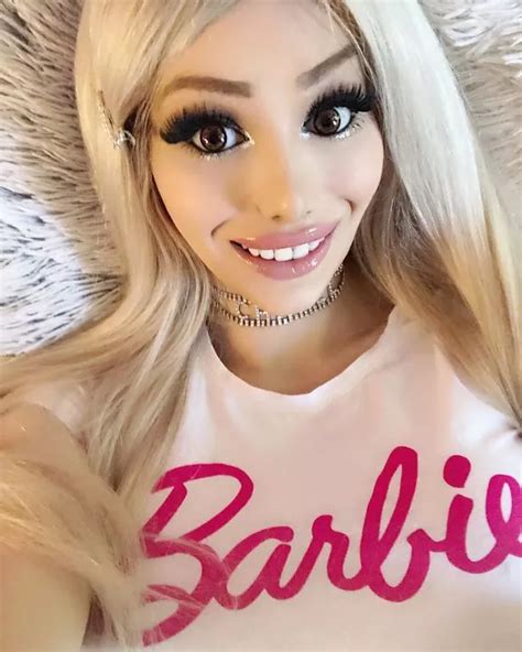 Real Life Barbie Thinks Shes Too Hot To Work After Spending £75k On Plastic Surgery Daily Star