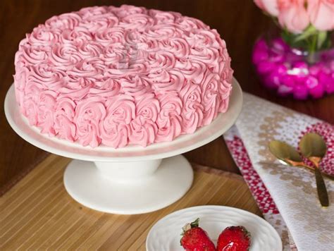 Strawberry Rose Cake - Pink Heaven Cake: Bakingo