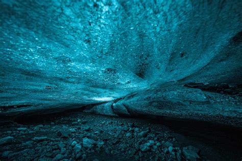 ICE CAVE TOUR FROM REYKJAVÍK – LOCAL GUIDE