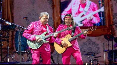 Los Bukis Se Despiden Ante Mil Seguidores En El Memorial Coliseum