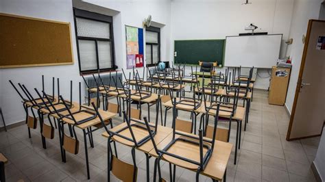 Paritaria Docente En Santa Cruz Adosac Rechazó La Oferta Presentará